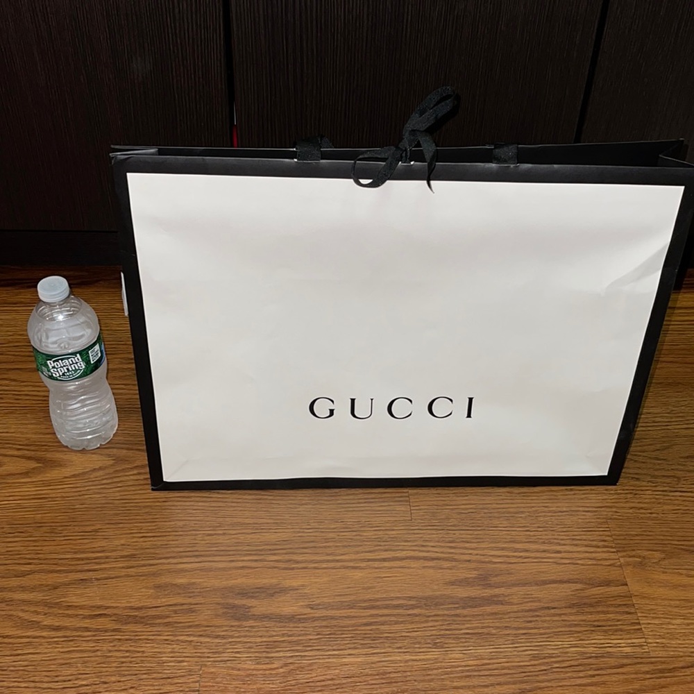 Large Gucci shopping bag